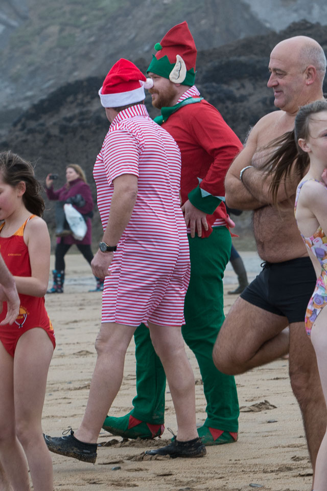 20151225BudeChristmasSwim0009.jpg