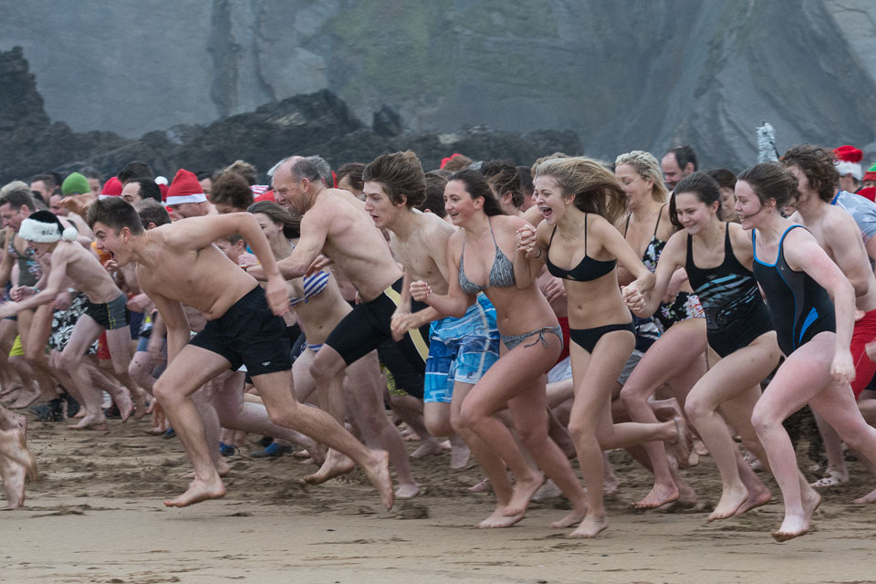 20151225BudeChristmasSwim0018.jpg