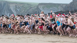 20151225BudeChristmasSwim0015.jpg